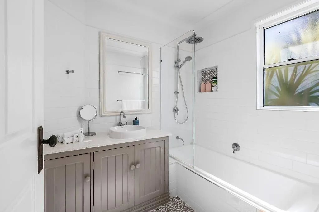 Driftwood Mudjimba-Beach Holiday Villa 0*, Mudjimba