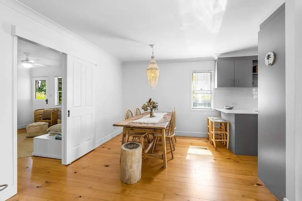 Driftwood Mudjimba-Beach Holiday Villa 0*, Mudjimba Australia