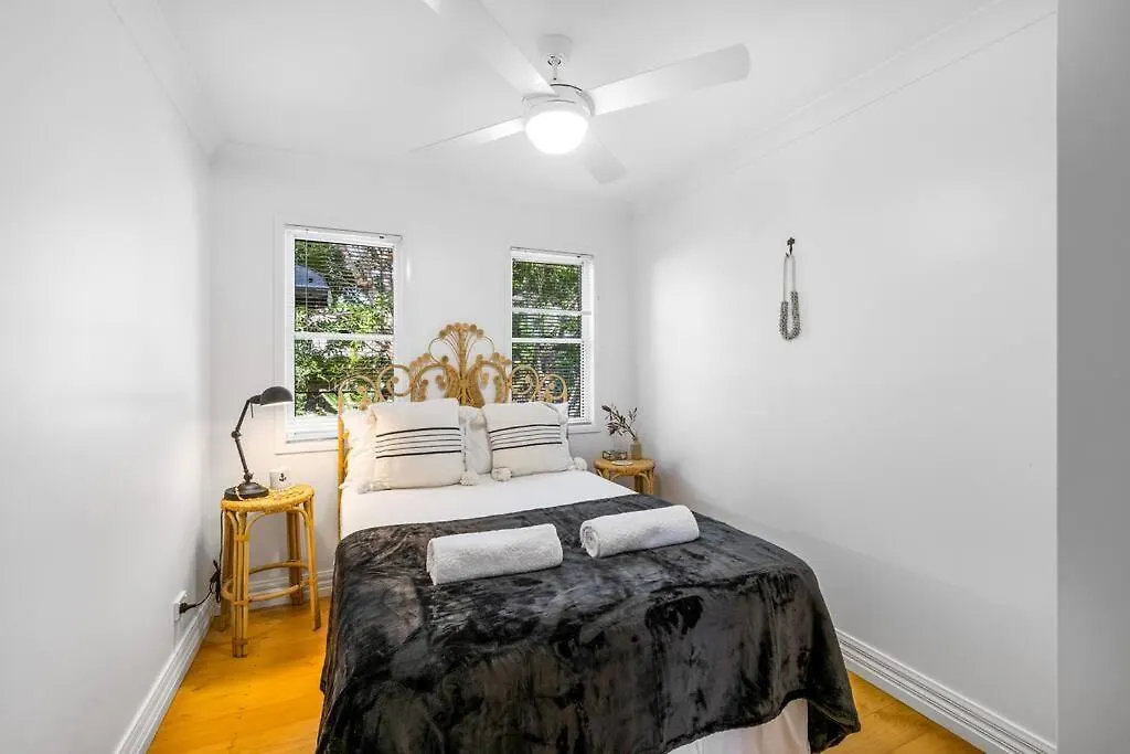 Driftwood Mudjimba-Beach Holiday Villa Australia